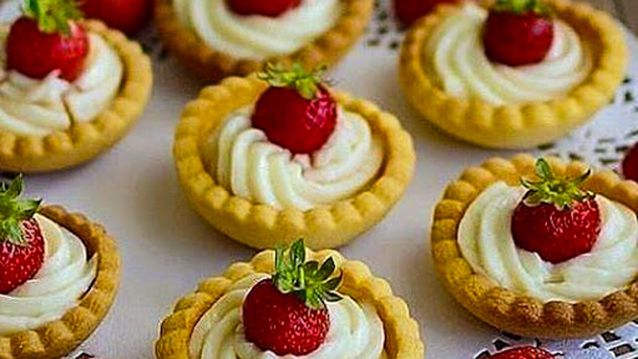 طرز تهیه تارت توت فرنگی + فیلم