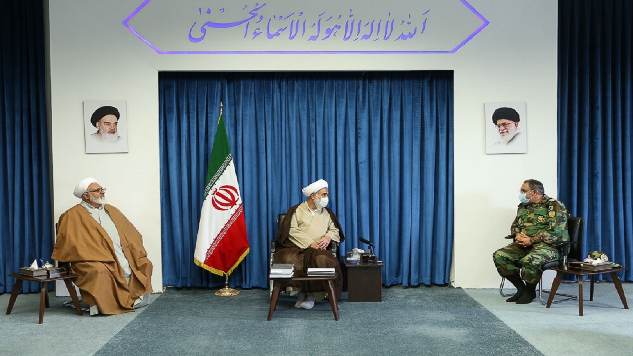 ارتش یک پشتوانه قوی برای مردم و نظام است