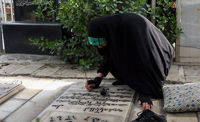 رنگ&zwnj;آمیزی ۶ هزار و ۲۰۰ مزار شهید به همت ۱۳ هزار نیروی مردمی