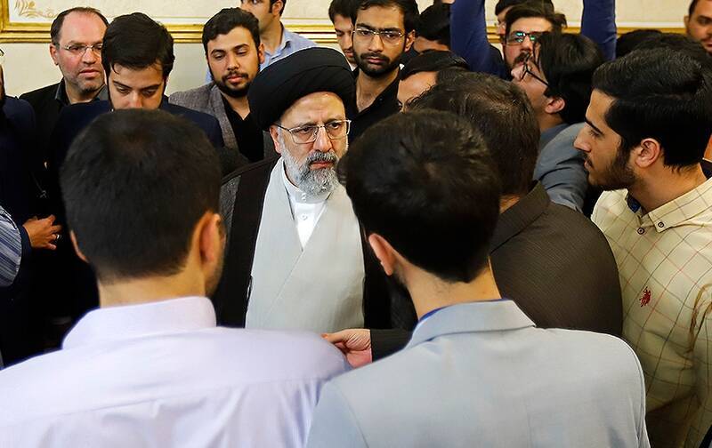 از گام دوم تا تحقق جوان&zwnj;گرایی در دولت/ دولت پیر دِگر باره جوان خواهد شد