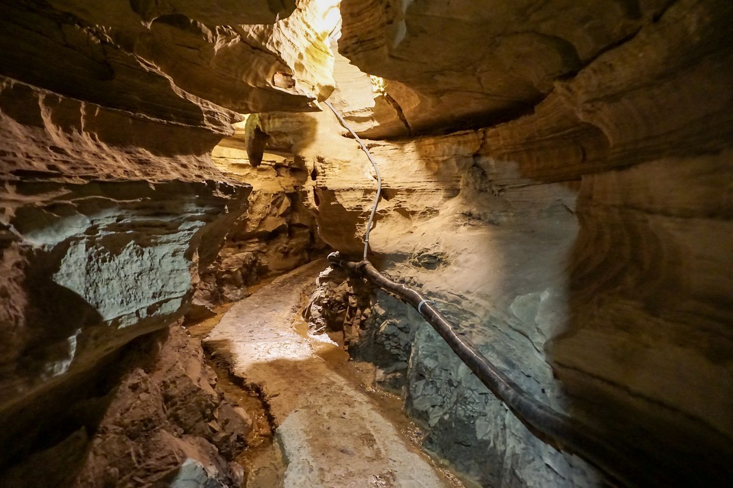 غار Howe Caverns غار Howe Caverns