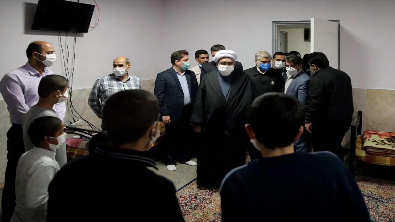 حضور تولیت آستان قدس رضوی در مرکز نگهداری کودکان خیابانی صدف مشهد
