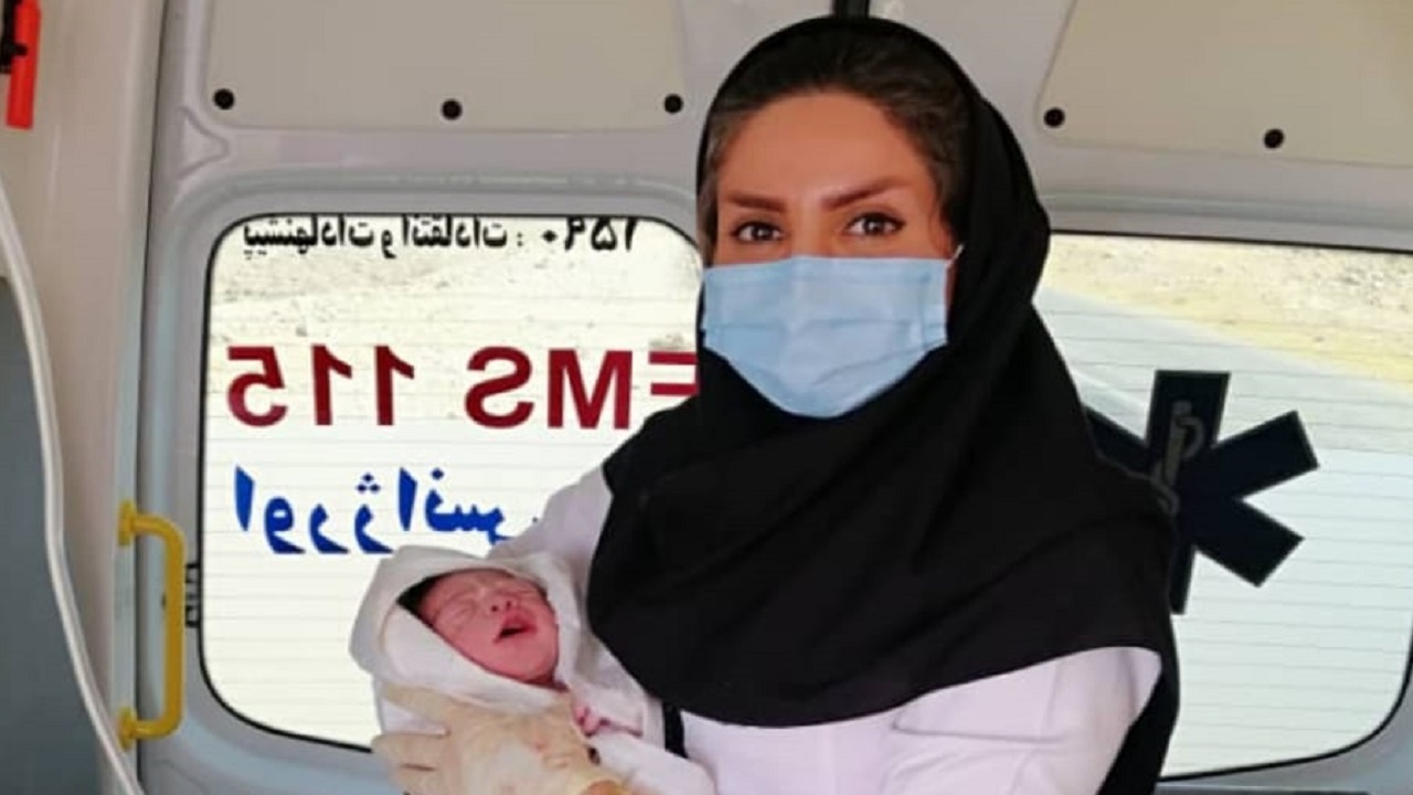 تولد نوزاد پسر در آمبولانس اورژانس ۱۱۵ دزفول