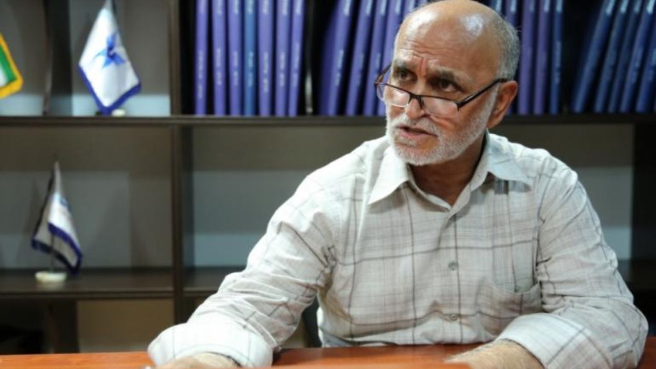 اولیایی: مجوز حرفه‌ای سرخابی‌ها با فشار بالا دستی‌ها صادر شد/ شاید‌ AFC مجوز را تایید نکند