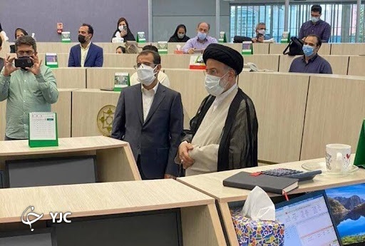 فشار سنگین بی عملی در وعده&zwnj;های دولت، شاخص بورس را به سمت پایین خم کرد / قطع صدای شعارهای بورسی شاخص را به قهقرا برد