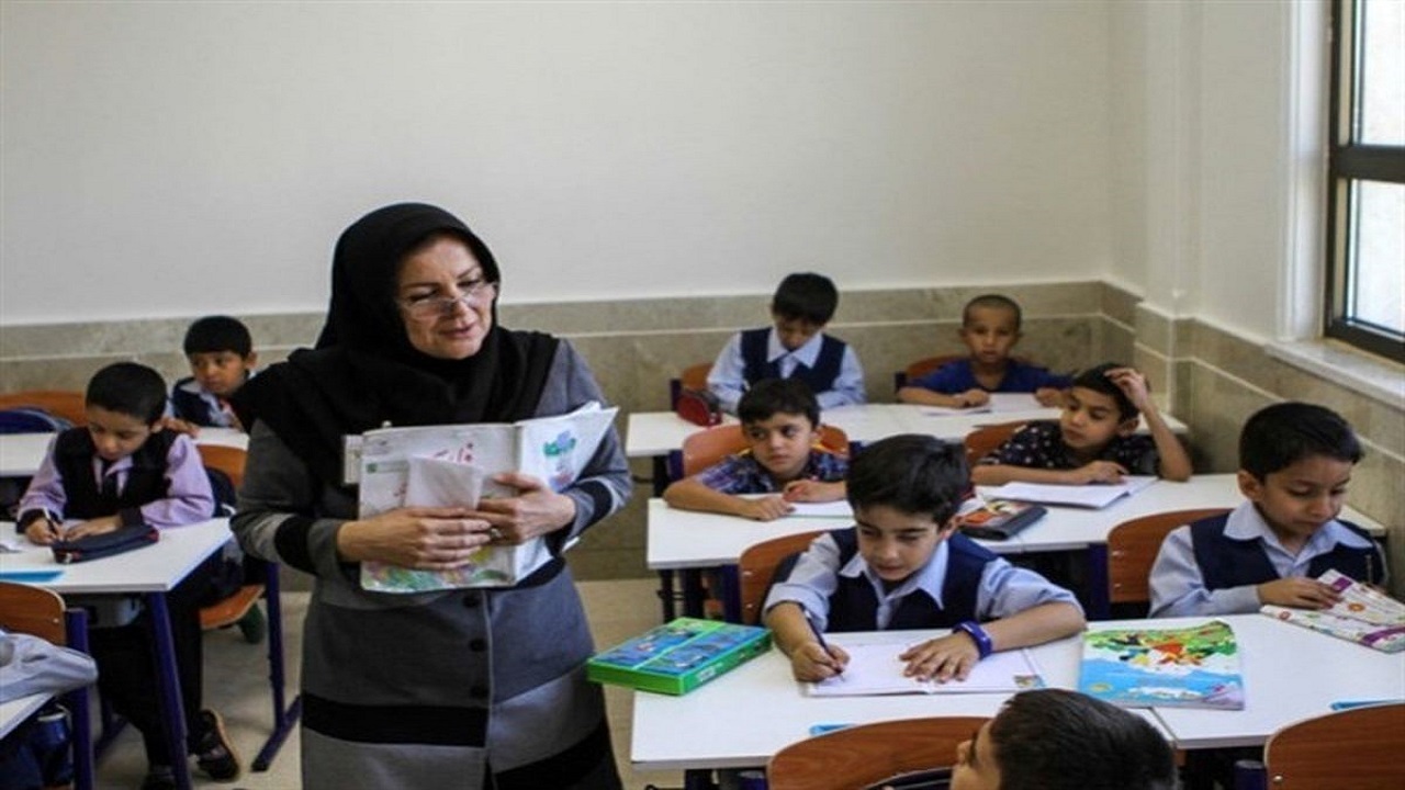 جذب نیروی خرید خدمت آموزش‌و پرورش طبق قانون است