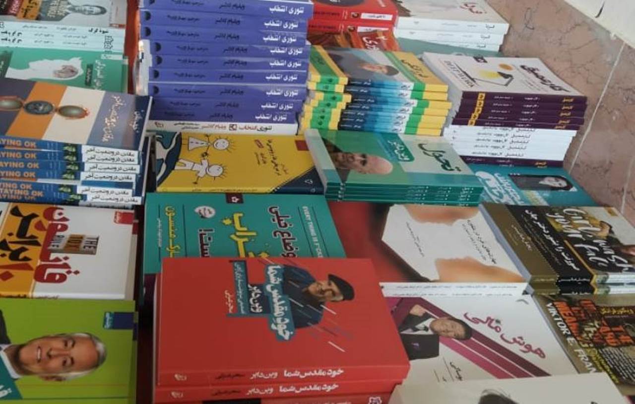 گشایش نمایشگاه کتاب در میناب