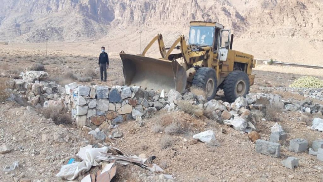 رفع تصرف از دو هزار متر مربع از اراضی روستای طزرجان