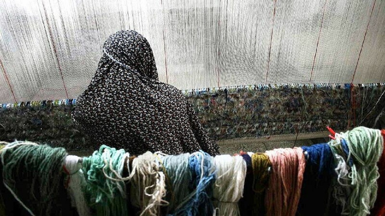 نیمی از زنان سرپرست خانوار بیمه شدند