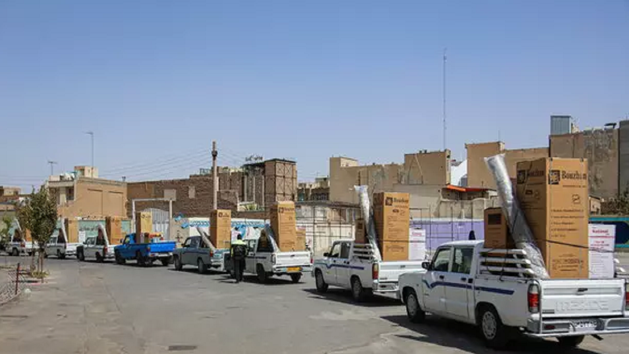 اهدای ۵۸ سری جهیزیه به نوعروسان