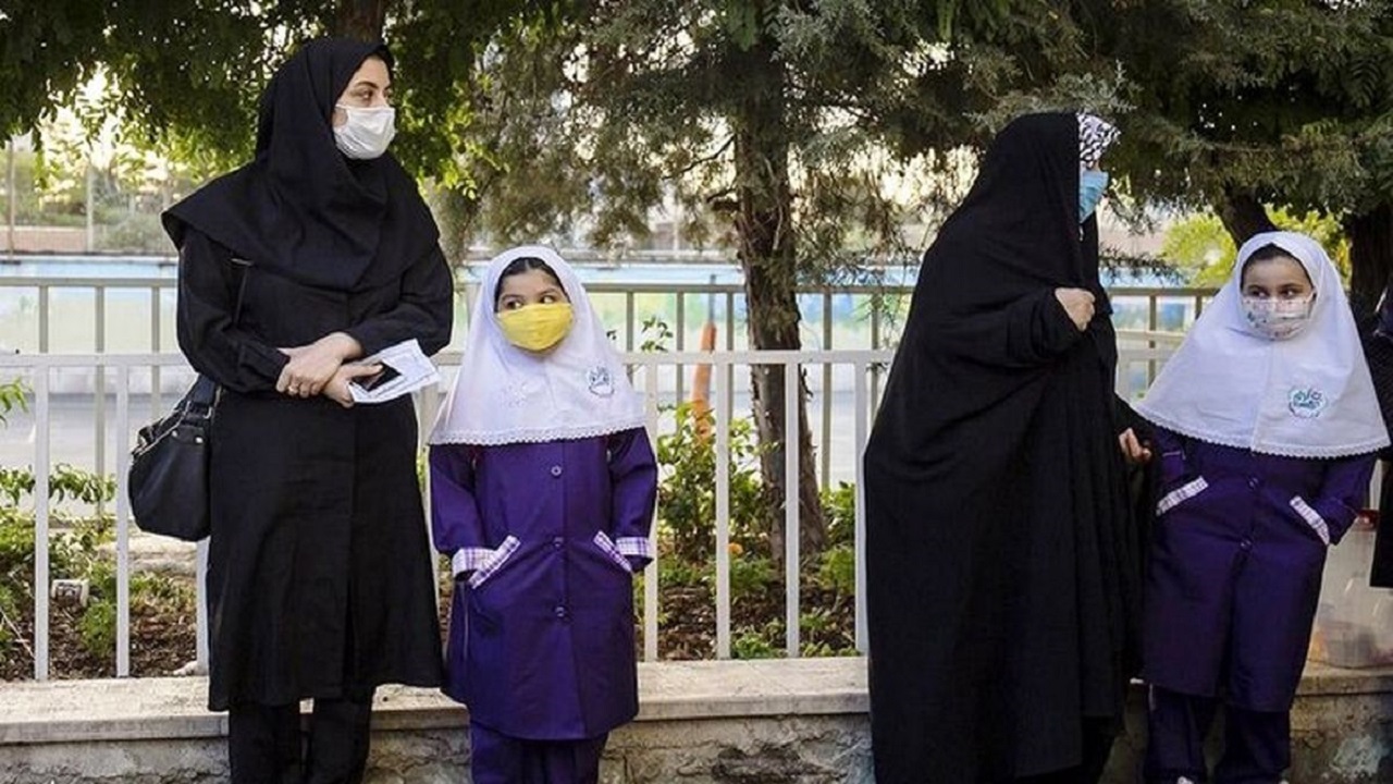اخذ رضایت‌نامه از والدین برای حضور فرزندان در مدارس، وجاهت قانونی ندارد