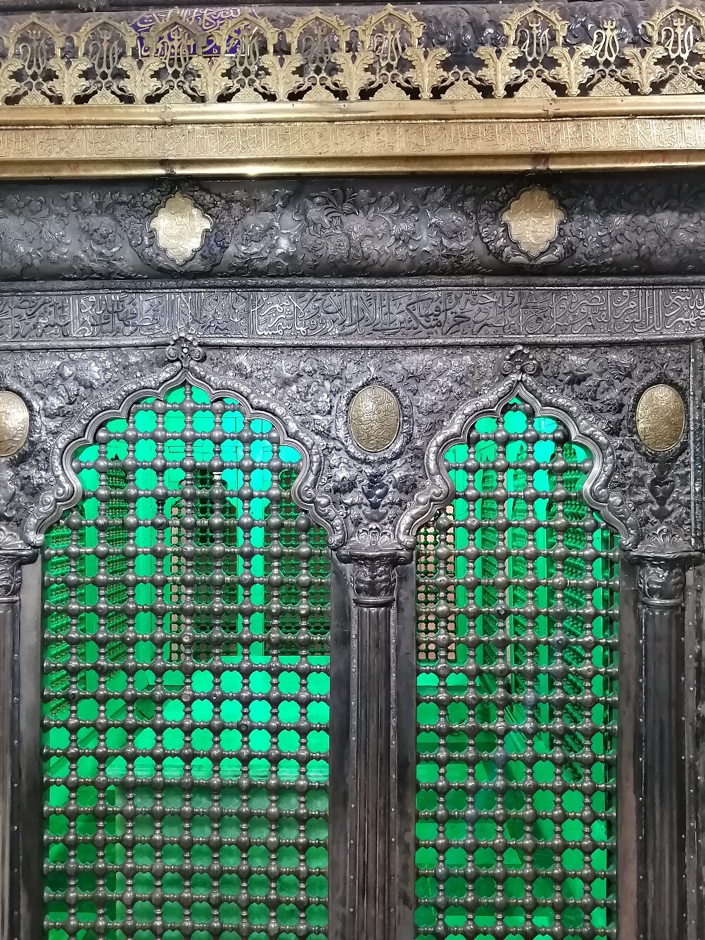 ضریح سبز حرم رضوی