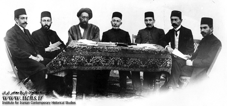 روزی که رضاخان با آیت&zwnj;الله مدرس دست به یقه شد