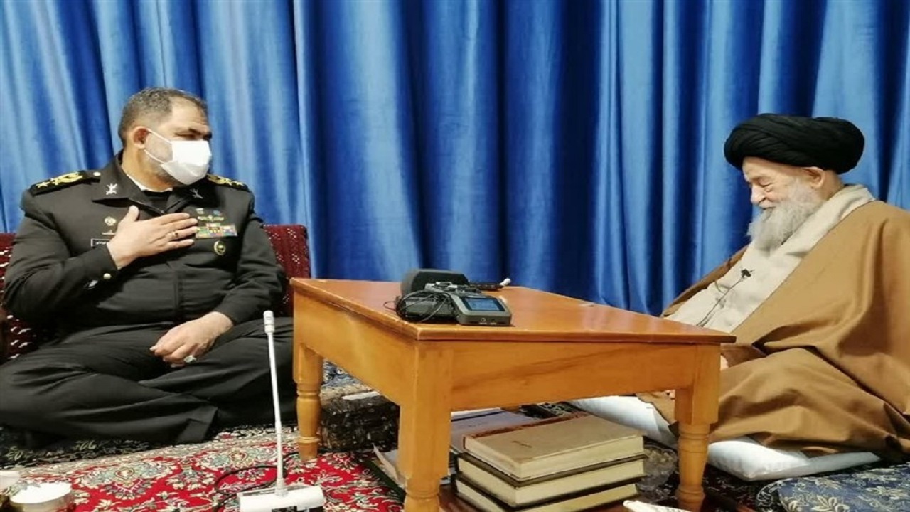 دریادار شهرام ایرانی با آیت‌ الله علوی گرگانی دیدار کرد