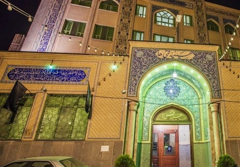 چینش دوباره تاریخ این&zwnj;بار در سردر خانه اسماعیلی