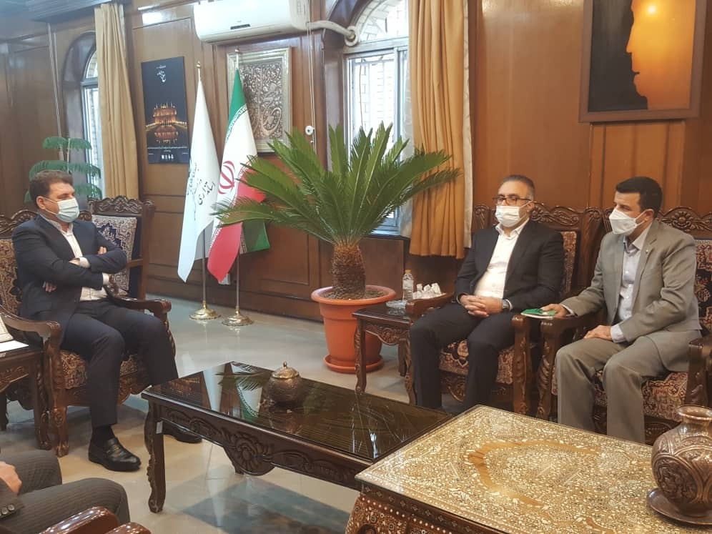  مدیر امور نظارت و حقوقی پست&zwnj;بانک&zwnj; ایران امروز در دیدار با استاندار کرمان