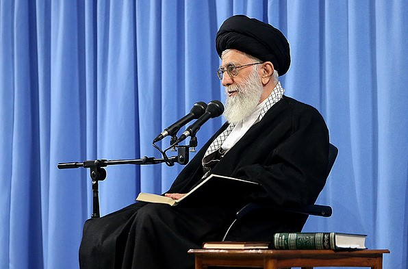 آل&zwnj;احمد؛ مردی که دشمن زیاد داشت!
