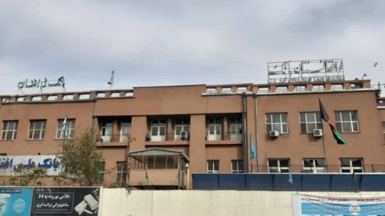 بانک مرکزی افغانستان ۱۶ میلیون دالر را از یوناما تحویل گرفت