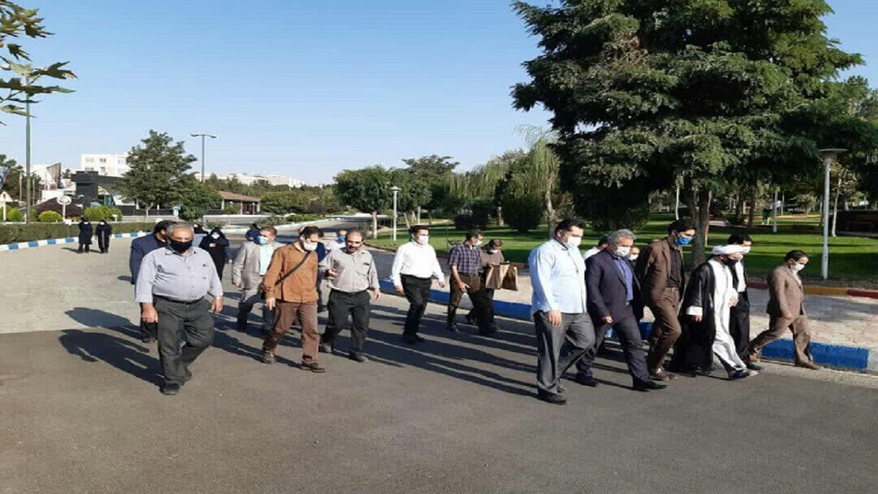 برگزاری همایش پیاده روی خانوادگی با حضور استاندارخوزستان در هفتکل  