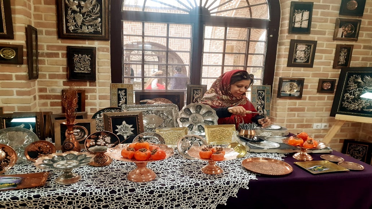 حضور هنرمندان ساوجبلاغی در جشنواره خرمالو البرز
