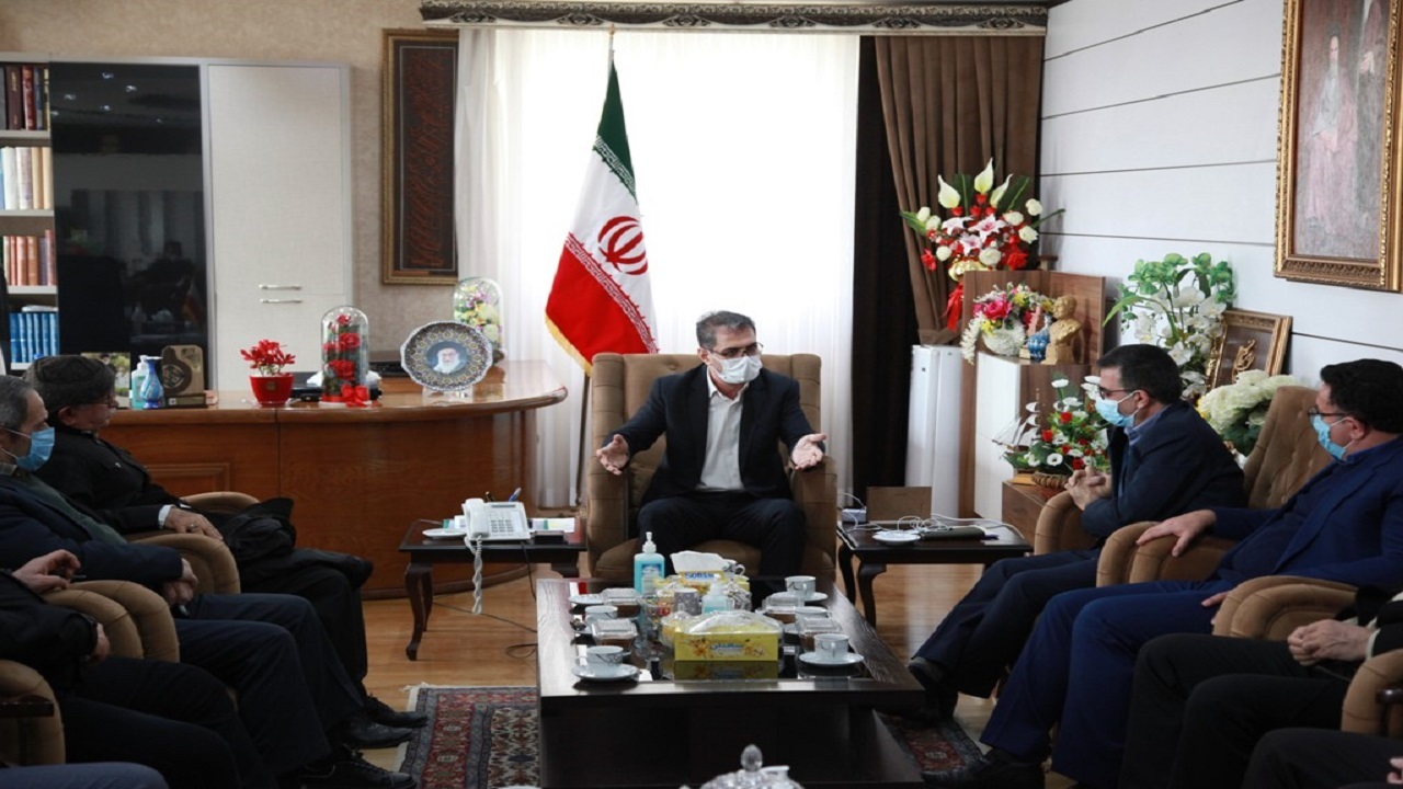 برای تصدی استانداری کردستان خود را وام دار کسی نمی دانم