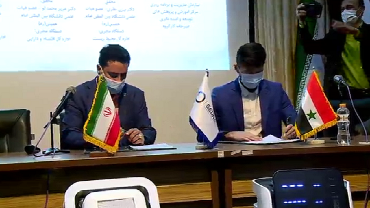 امضای تفاهم نامه همکاری بین واحد دانش بنیان قزوین و شرکت عربی