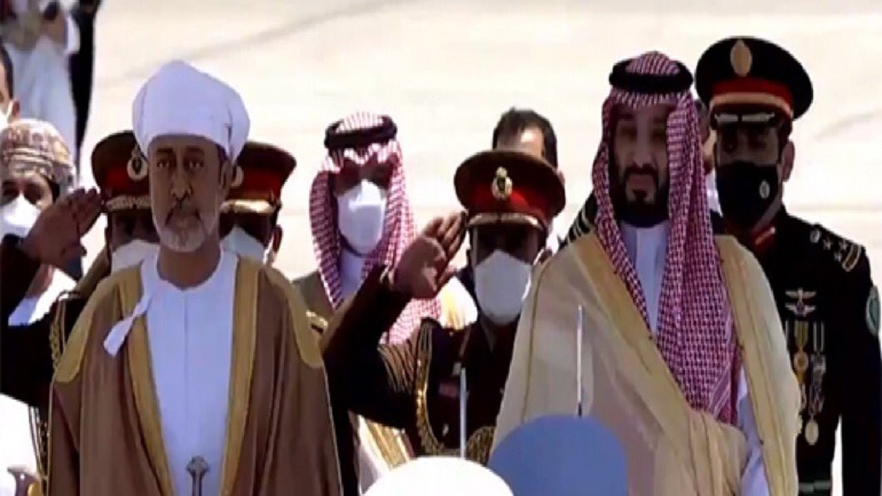 سفر بن سلمان به عمان با هدف تقویت پیوند دوستی میان مردم دو کشور