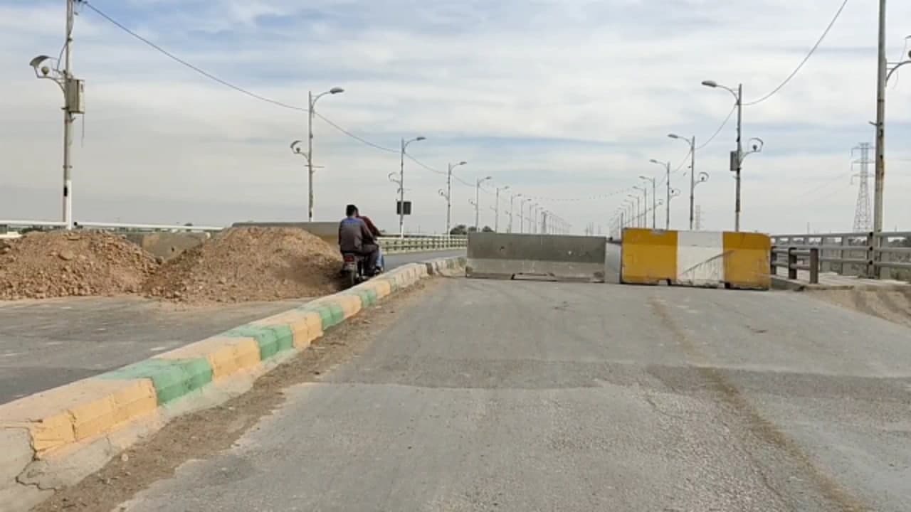 بلاتکلیفی پل فولاد اهواز همچنان ادامه دارد + فیلم
