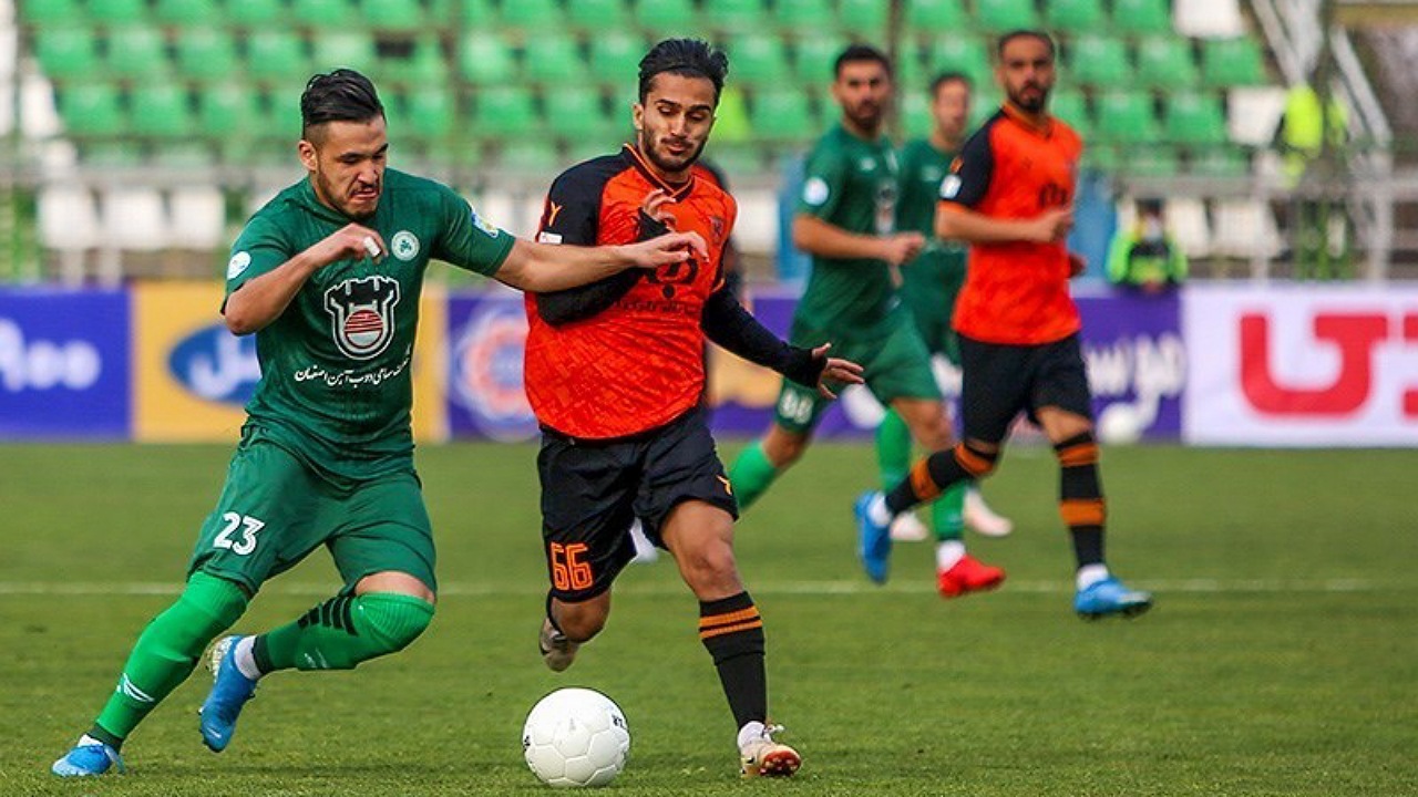 نمی‌دانیم صدای‌مان را به کجا برسانیم