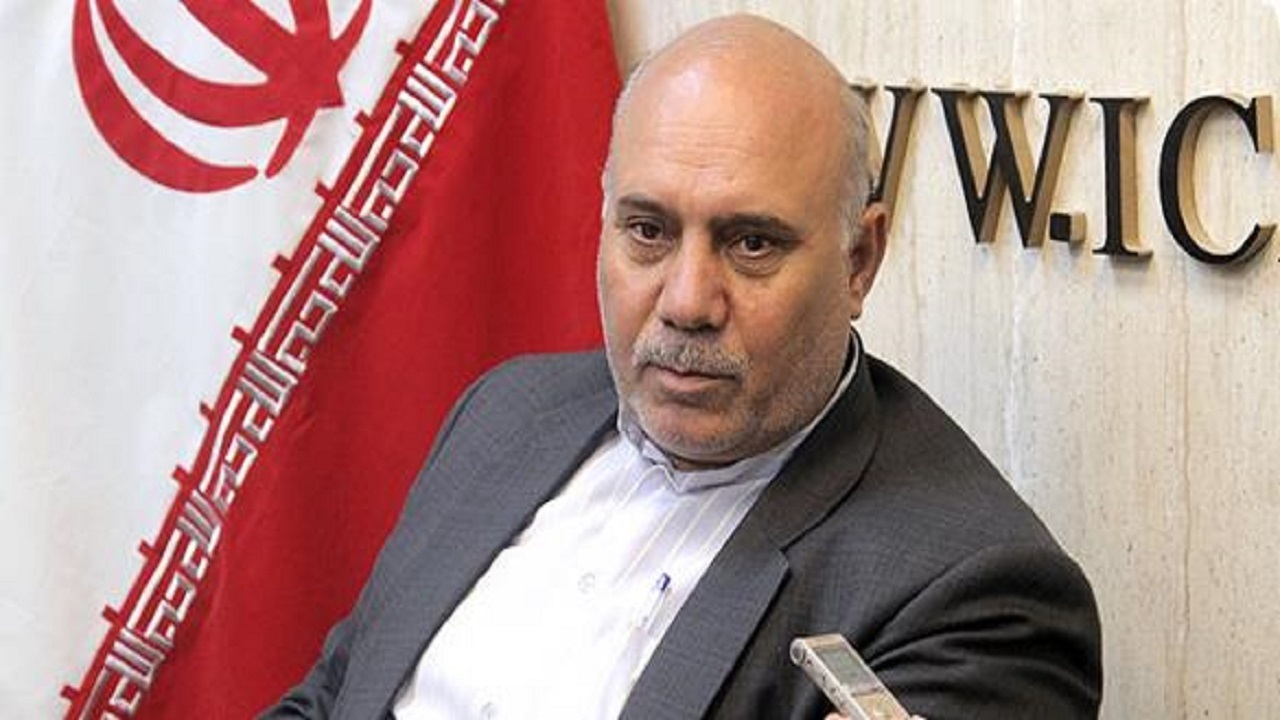 کامیونداران به اجبار بارنامه سوری می خرند