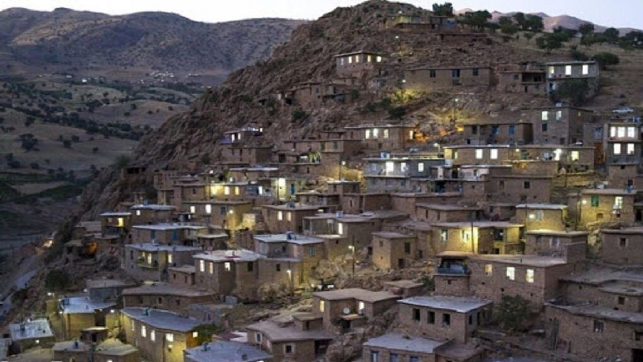ضریب نفوذ برق در روستاهای بالای پنج خانوار کردستان به ۱۰۰ درصد رسید