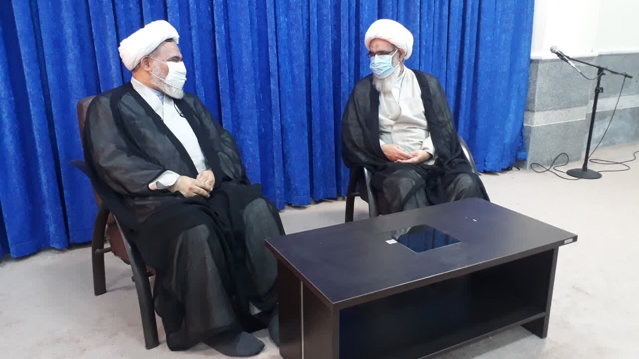 در‌های حوزه‌های علمیه خواهران به روی اندیشه‌های نو باز است