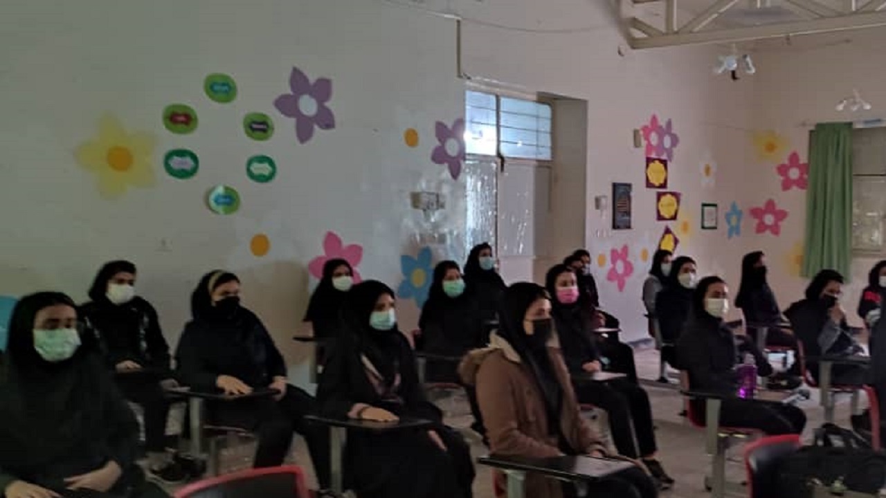 ارائه آموزش‌های حفاظت از خاک به دانش آموزان شوشتری