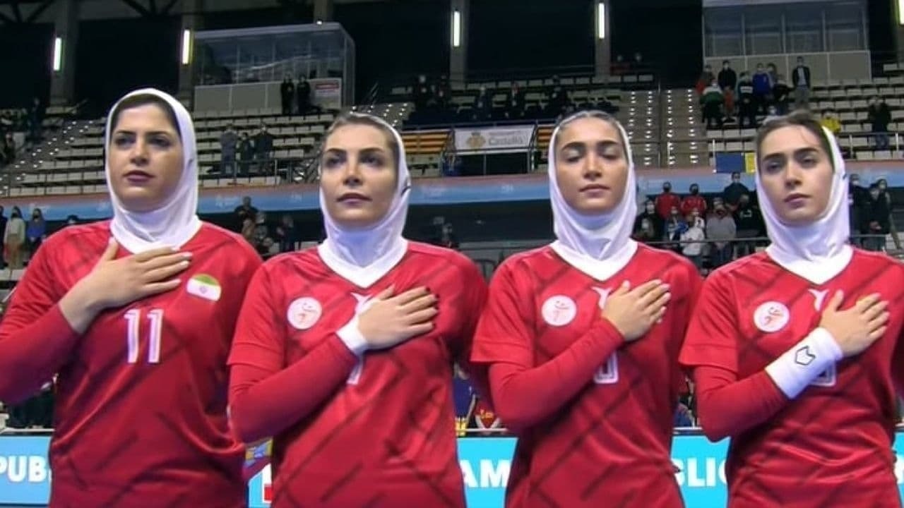 ایران ۲۵ – قزاقستان ۳۱ / بانوان هندبالیست با شایستگی نتیجه را به قزاقستان واگذار کردند