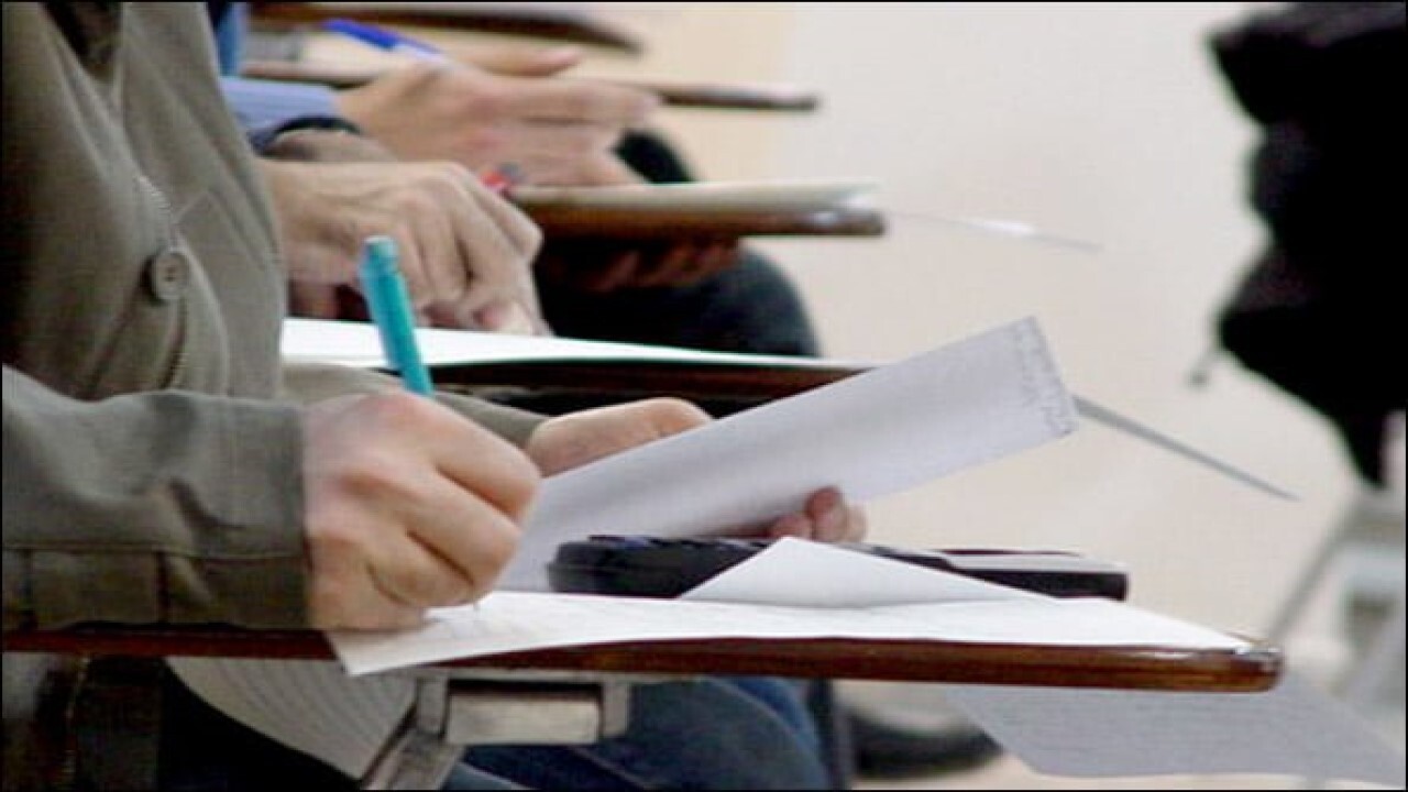 بهره‌مندی ۷۴۰ دانشجو و طلبه از خدمات حمایتی کمیته امداد خراسان شمالی