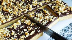 طرز تهیه کیک پنیر و شوید + فیلم