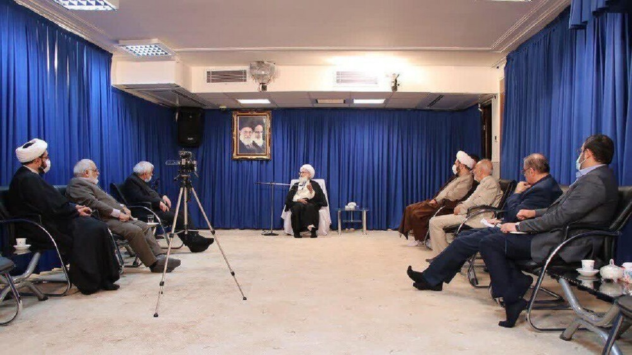 نظام اسلامی، روزنه امید محرومان و مستضعفان است