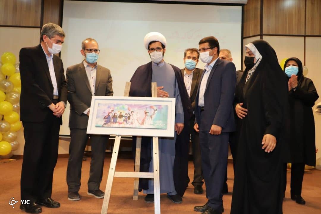 رونمایی از پوستر شهیده مریم رحیمی در فارس