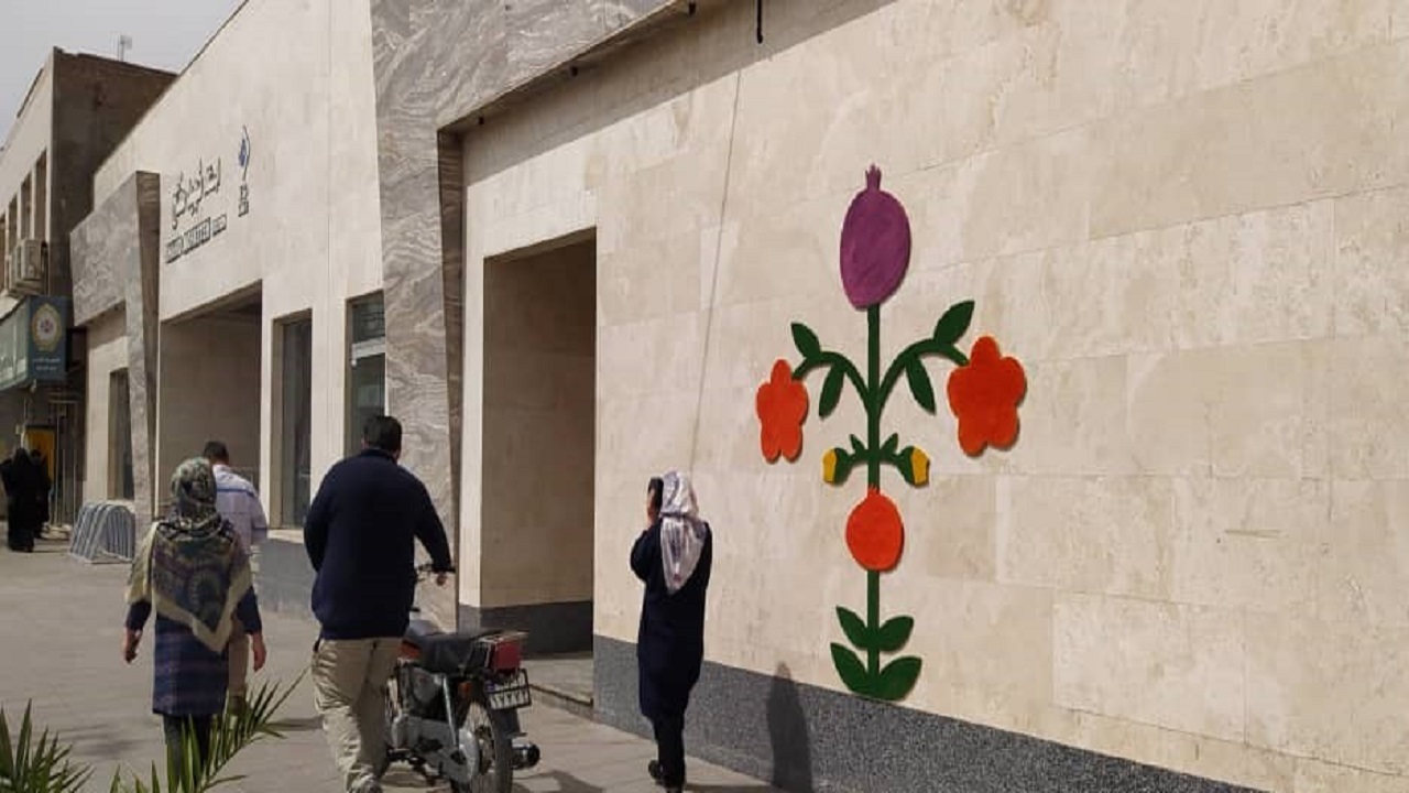 بازآفرینی گلدوزی سنتی رشتخوار در اماکن عمومی مشهد