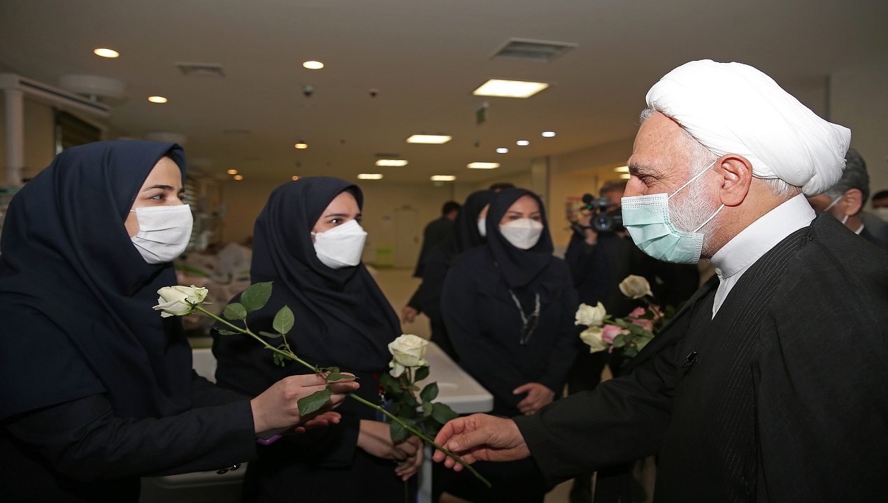 پرستاران و کادر درمان پیوسته در معرض رحمت الهی هستند
