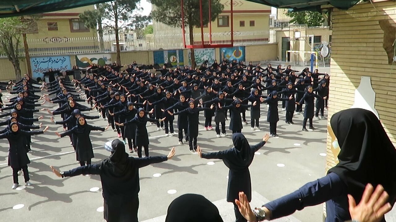 ترویج فرهنگ سلامت و بهداشت در جامعه و مدرسه
