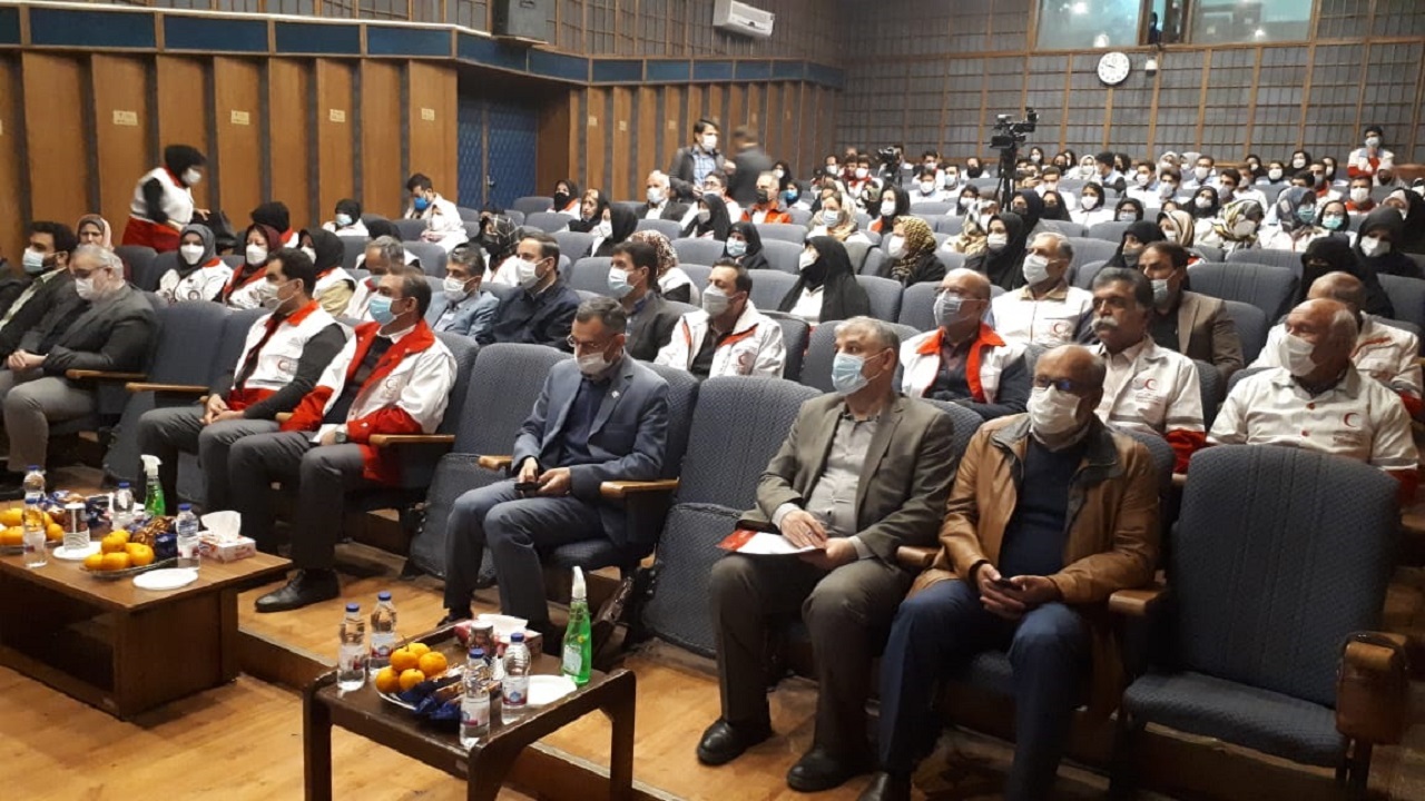 تجلیل از داوطلبان جمعیت هلال احمر استان قزوین