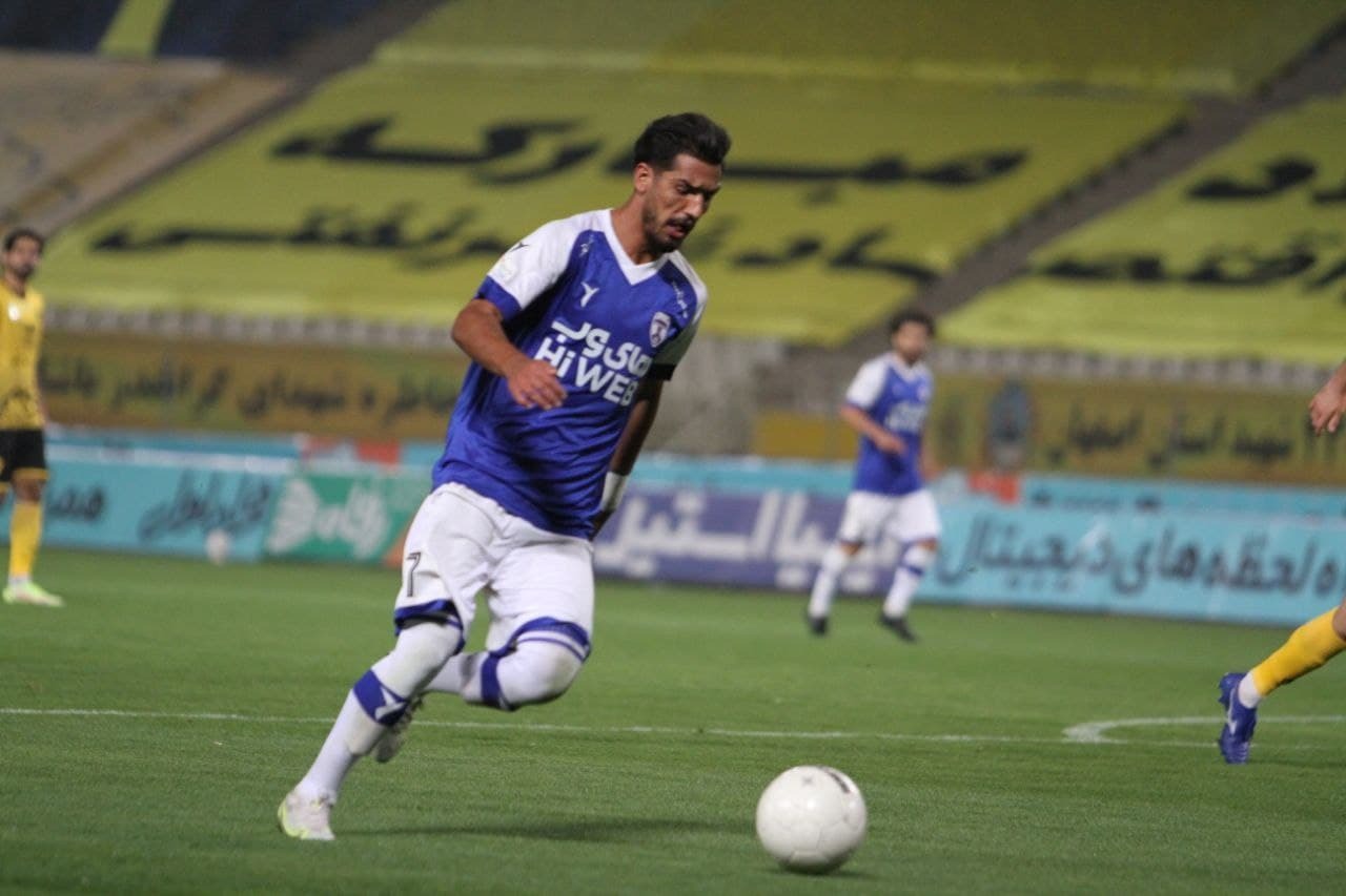 با دست به پرسپولیس گل زدم