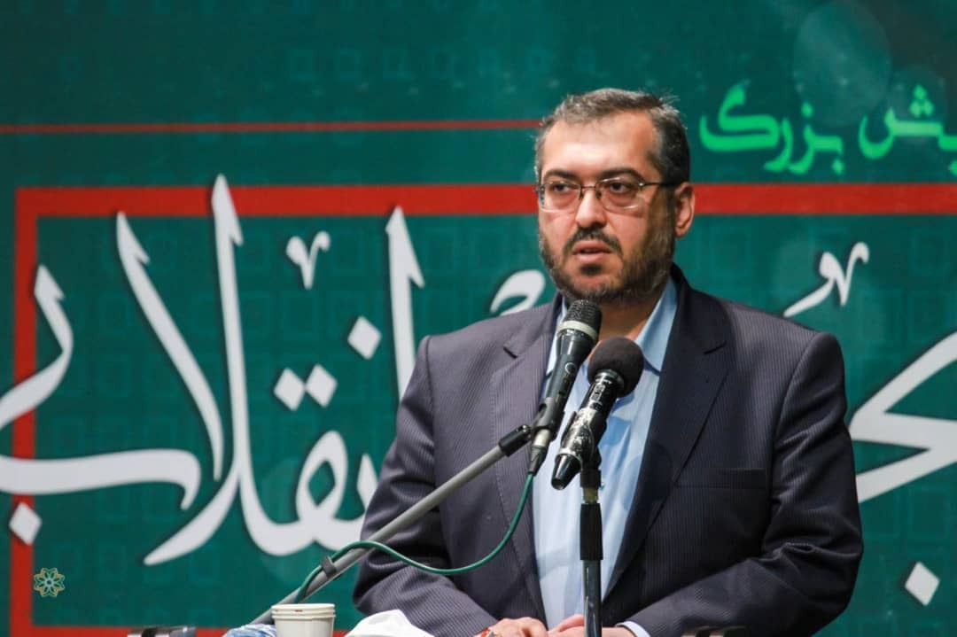 آرمانگرایی باید بر پایه واقعیت‌های جامعه شکل بگیرد
