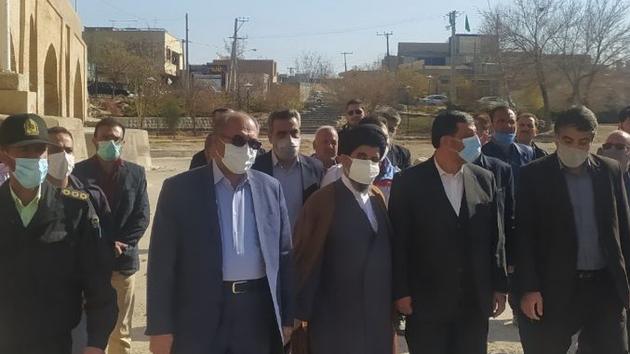 نگرانی از آسیب خودروها به پل تاریخیِ فلاورجان