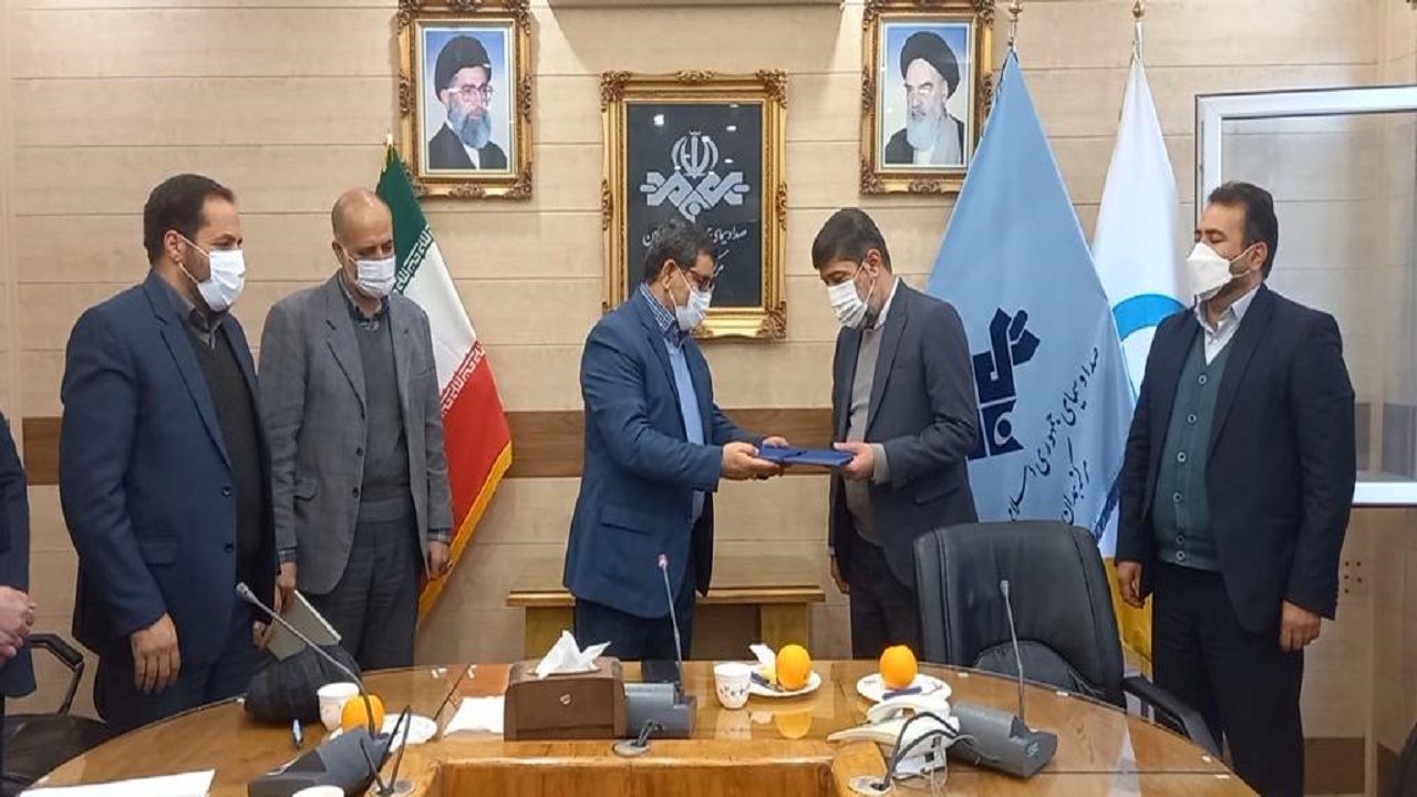 مراسم تکریم و معارفه در صدا و سیمای مرکز همدان