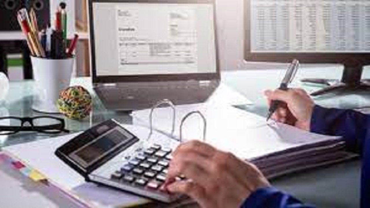 با مدرک اقتصاد کجا استخدام شویم؟