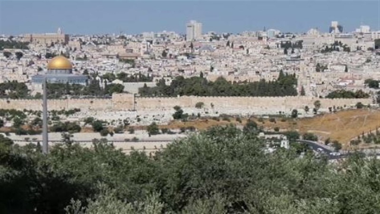 رژیم صهیونیستی در آستانه جدا کردن قدس از کرانه باختری است