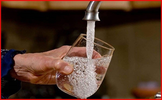  تغییر رنگ آب شرب