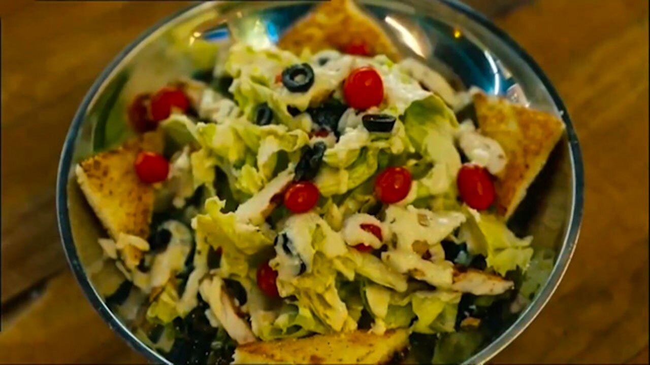 طرز تهیه سالاد سزار + فیلم